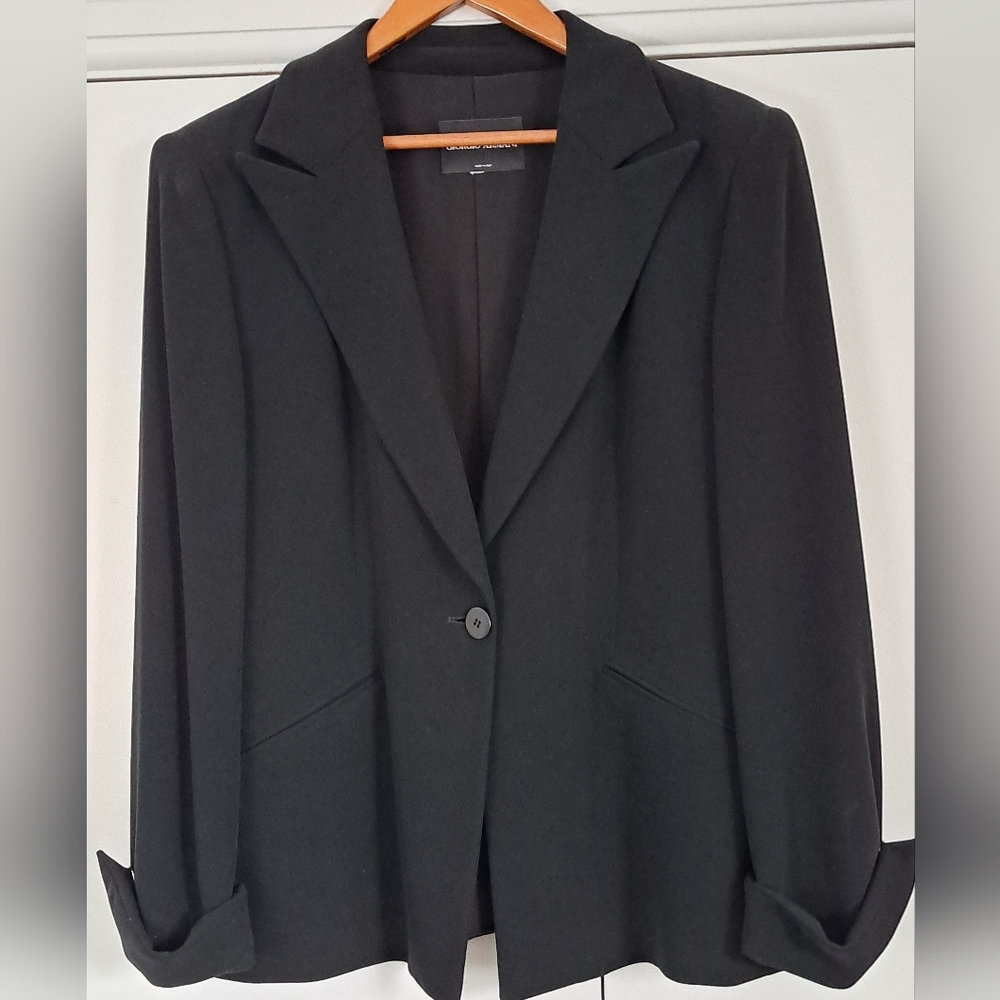 Giorgio Armani jacket and pants size 12-14 in fine black wool. Borgo 21.